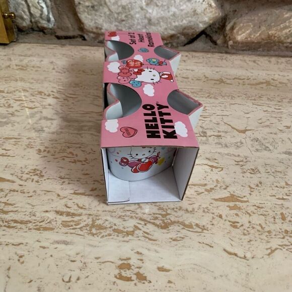 Hello kitty Valentines Day Ramekin - Picture 5 of 10